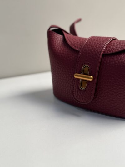 Claret Elegance - Image 8