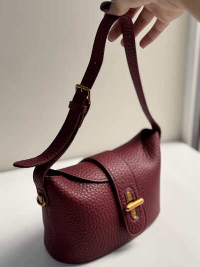 Claret Elegance - Image 2