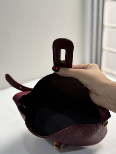 Claret Elegance - Image 5