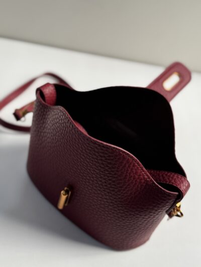 Claret Elegance - Image 3